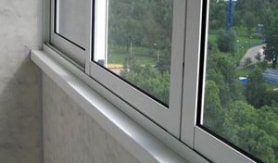 Раздвижное и распашное остекление балкона: преимущества и недостатки