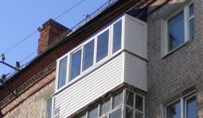 Остекление балконов на последних этажах
